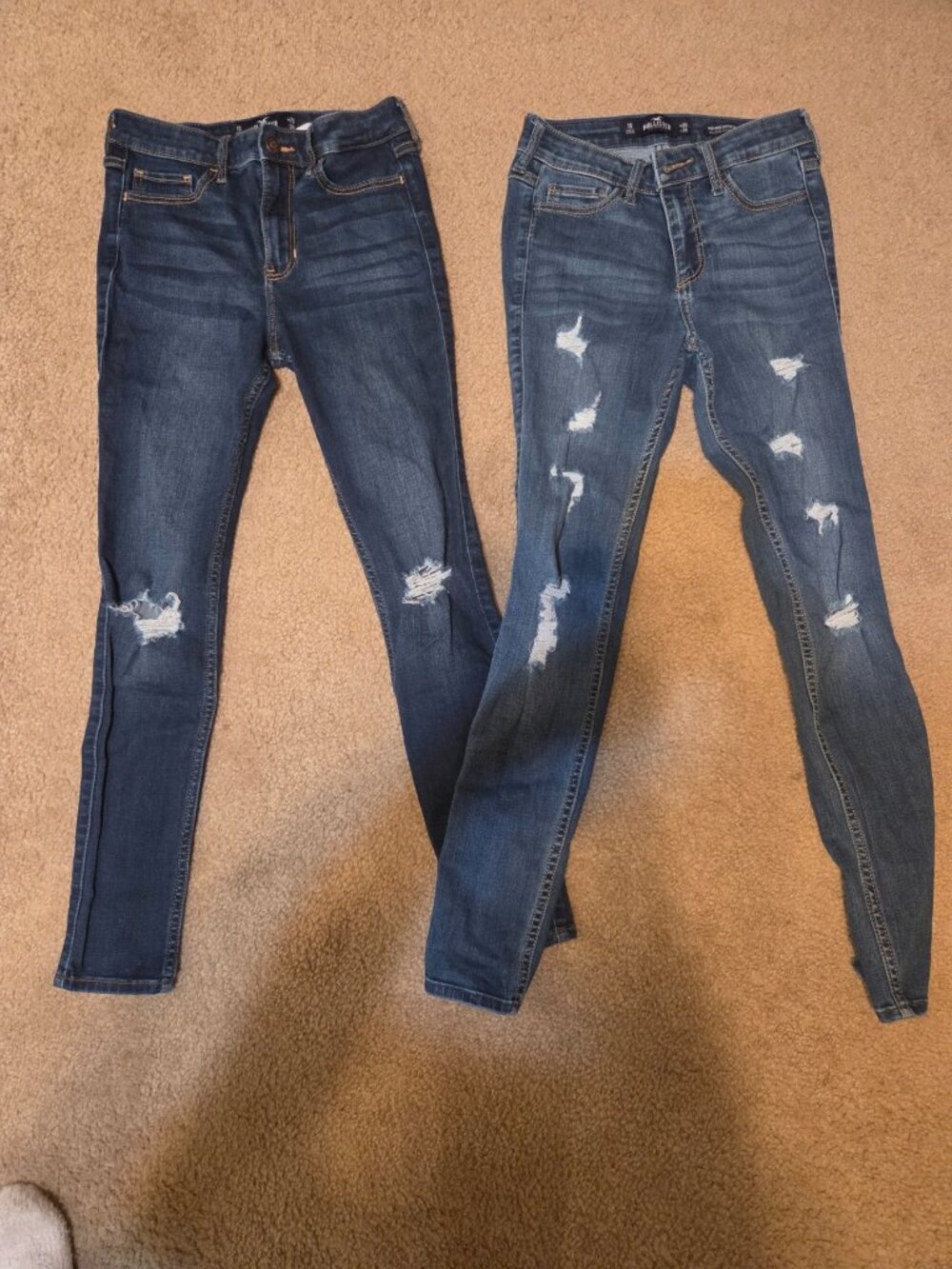 Two Pairs of Hollister Mid-Rise Super Skinny Jeans W25 L28